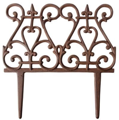 Ornate Heart Cast Iron Lawn Garden Edging Edge 27 x 26.5 cm