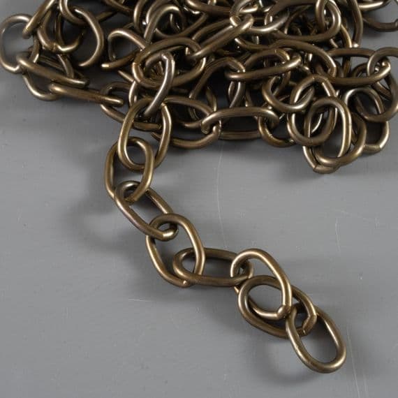 Brass Oval Lighting Chain Medium - Old English finish