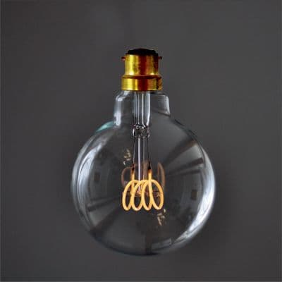 Globe Medium LED  B22 Quad