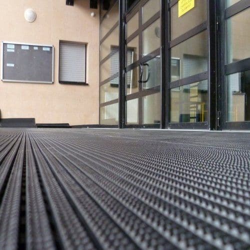 FRONTRUNNER ENTRY - Entrance Matting