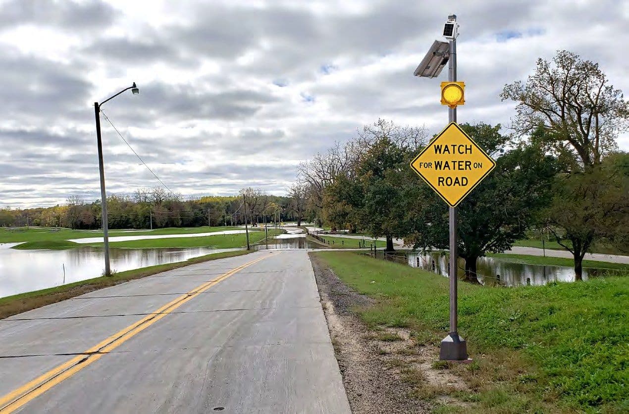 AEM Vantage flood warning station