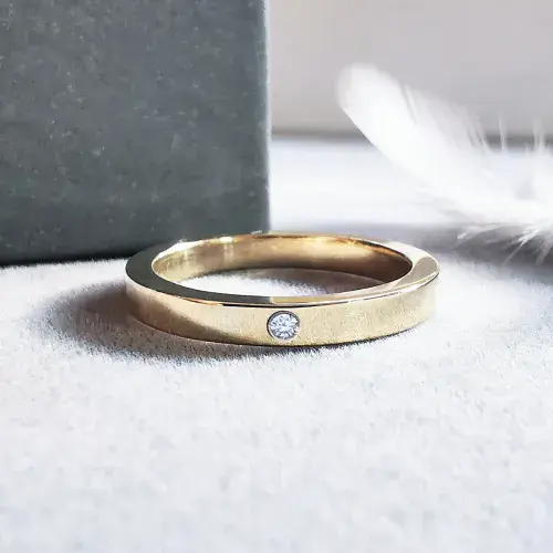2mm Diamond Ash Unisex Flat Gold Memorial Ring