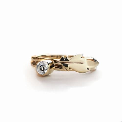 3mm Diamond, 9ct Gold Feather Memorial Ring- Ash/Hair Hidden