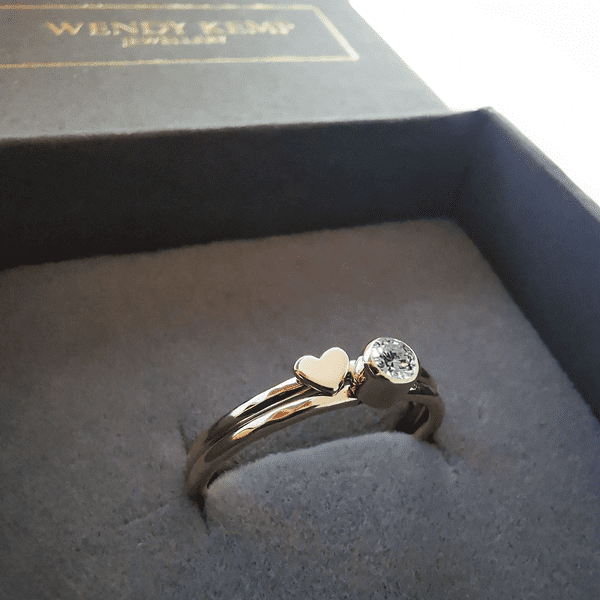 3mm Diamond, 9ct Gold Heart Memorial Ring -Ash/Hair Hidden