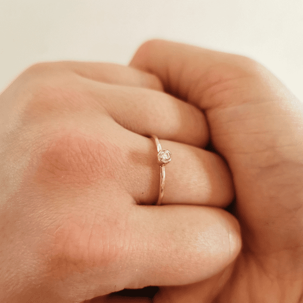 3mm Diamond Ash / Hair 9ct Gold Classic And Simple Memorial Ring