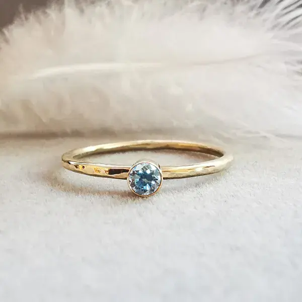 3mm Diamond, Ash / Hair Hidden 9ct Gold Classic And Simple Memorial Ring