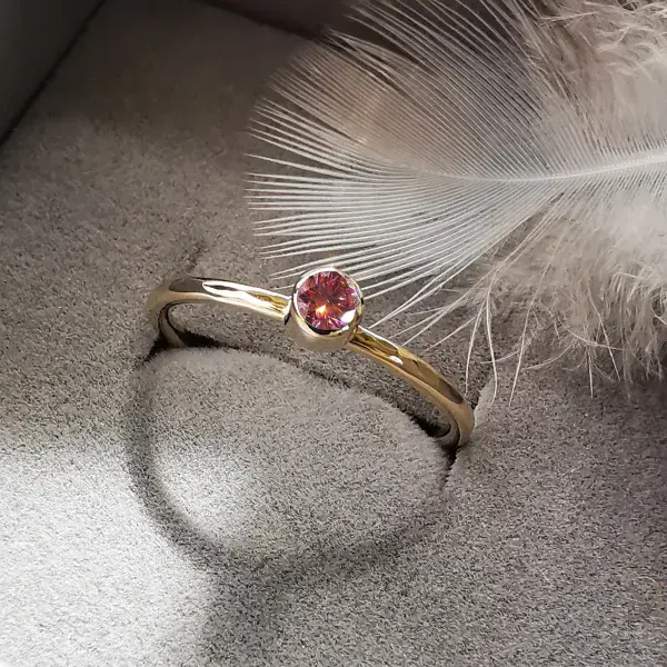 3mm Diamond, Ash / Hair Hidden 9ct Gold Classic And Simple Memorial Ring