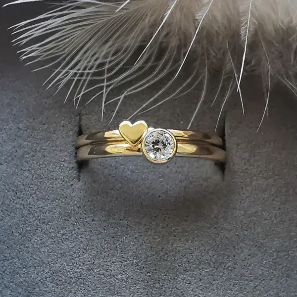 3mm Diamond Ash Hair  Stacking 9ct Gold Heart Memorial Ring