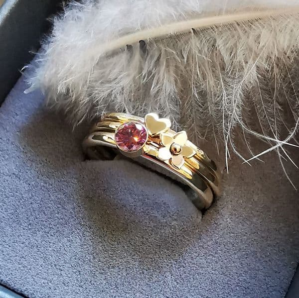 4mm Diamond,  9ct Gold Forget Me Not Heart Memorial Ring - Ash/Hair Hidden