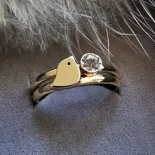 4mm Diamond, 9ct Gold Robin Memorial Ring - Ash/Hair Hidden