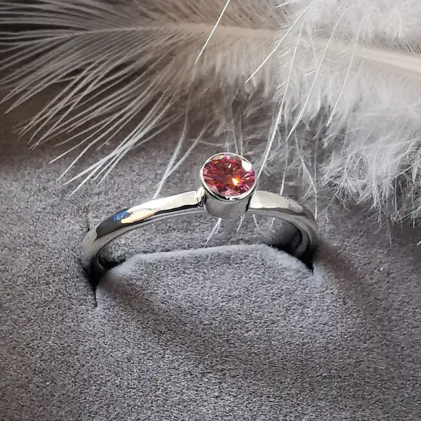 4mm Diamond, Silver Memorial Ring - Ash/Hair Hidden
