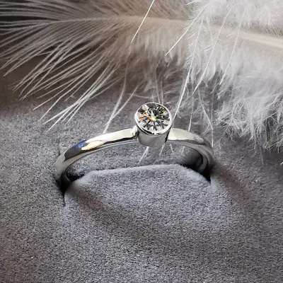 4mm Diamond, Silver Memorial Ring - Ash/Hair Hidden