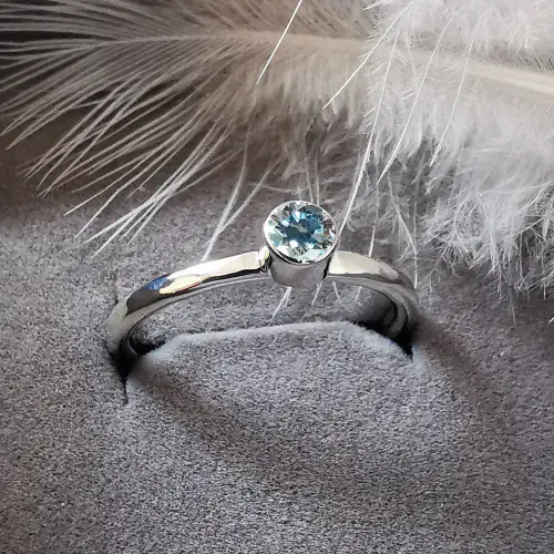 4mm Diamond, Silver Memorial Ring - Ash/Hair Hidden