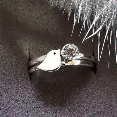 4mm Diamond,  Silver Robin Memorial Ring - Ash/Hair Hidden