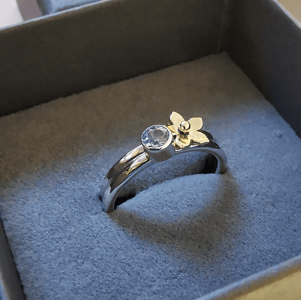 4mm Gemstone And Ash / Hair 9ct Gold Forget Me Not And Silver Memorial Ring
