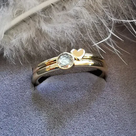 4mm White Diamond 9ct Gold Memorial Heart Ring Ash VISIBLE
