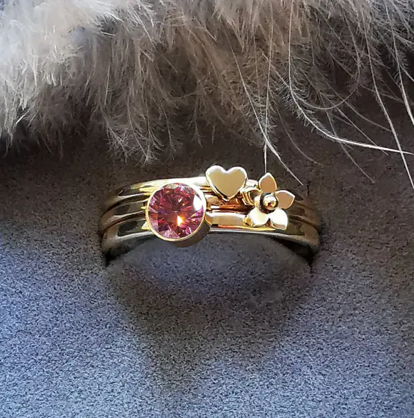5mm Diamond,  9ct Gold Forget Me Not Heart Memorial Ring - Ash /Hair Hidden