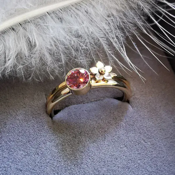 5mm Diamond, 9ct Gold Forget Me Not Memorial Ring - Ash/Hair Hidden