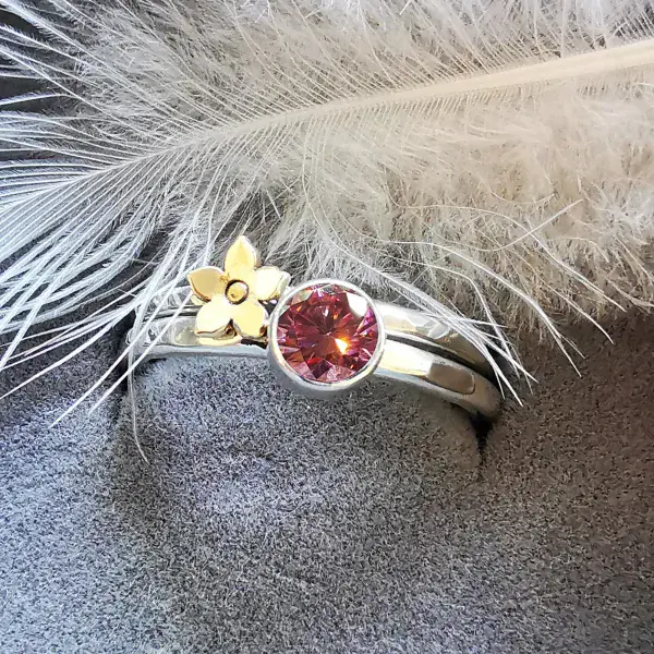 5mm Diamond, 9ct Gold Forget Me Not Silver Memorial Ring - Ash/Hair Hidden