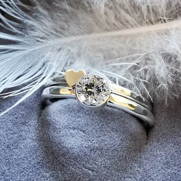 5mm  Diamond,  9ct Gold  Heart Silver Memorial Ring - Ash/Hair Hidden