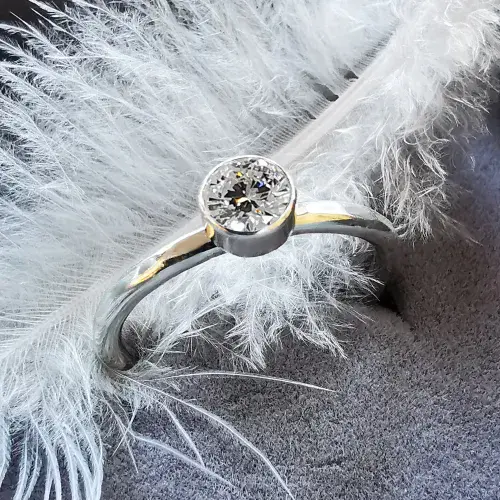 5mm Diamond, Silver Memorial Ring- Ash/Hair Hidden
