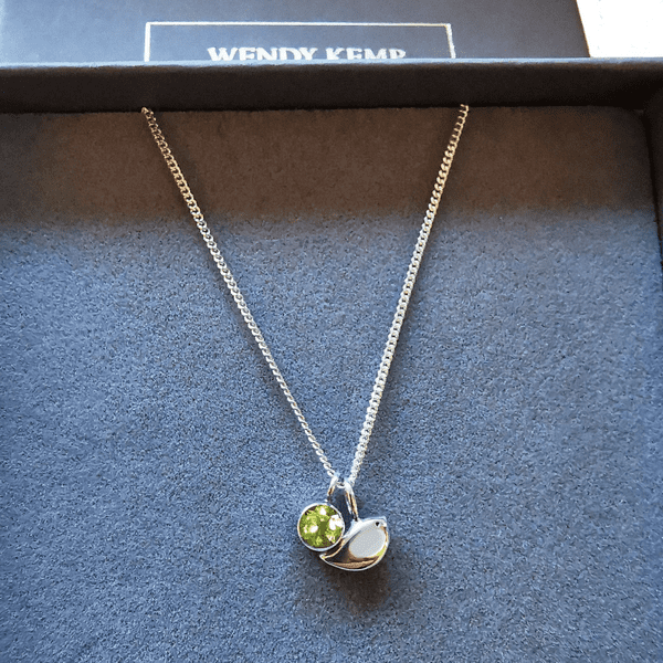 5mm Gemstone  Ash/Hair/ Robin  Memorial Pendant
