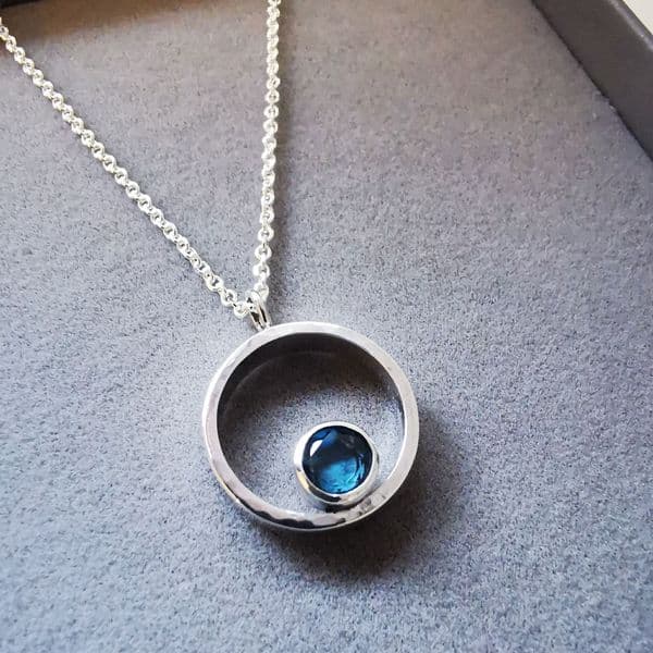 6mm Gemstone And Ash/Hair Classic Circle Pendant