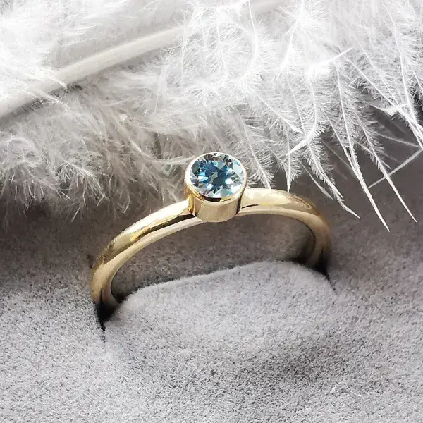 Special Price 4mm Diamond, Ash /Hair Hidden  9ct Gold Classic And Simple Memorial Ring