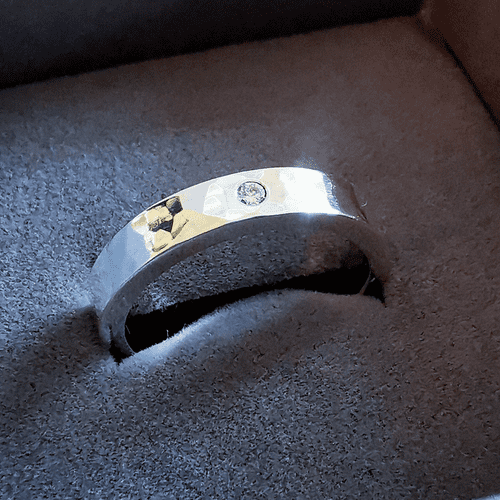 Unisex 2mm Diamond Ash Textured Silver Memorial Ring
