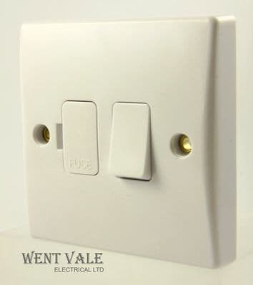 Alto White Moulded - AL8821 - 13a Switched Fused Connection Unit + Flex Outlet