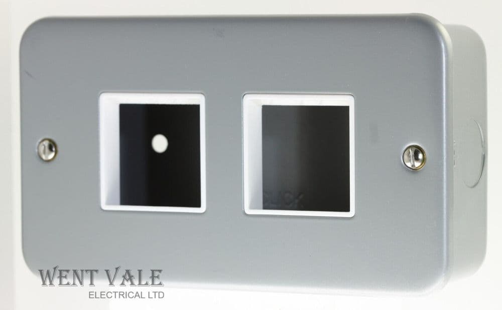 Click Essential Metalclad - CL404 - 2g Surface Mounted Box for MiniGrid ...