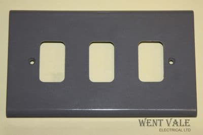 Deta Gridswitch - G3393 - Grey Moulded 3 Module Grid Switch Front Plate New