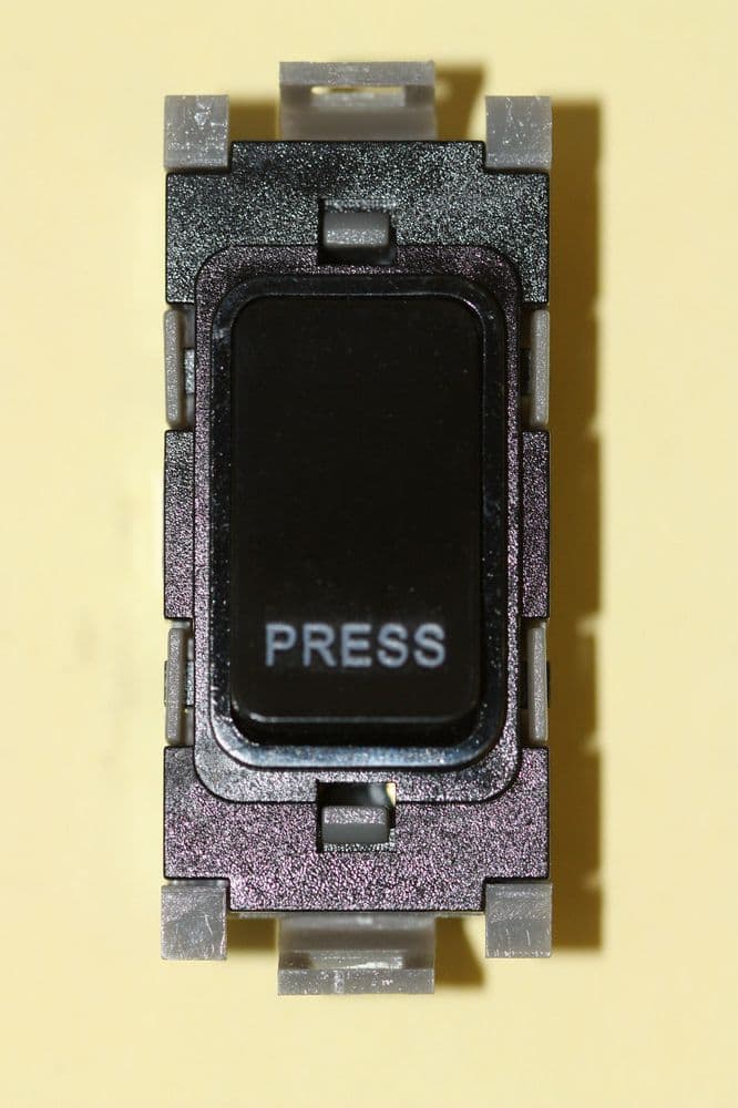 Deta Gridswitch - G3503BK - Black 10a Two Way Press Grid Switch Module New