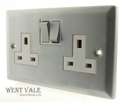 GET Decor Range - 52436 - 13a Twin Satin Chrome Socket With Matching Rocker New