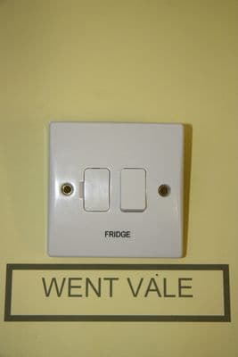 GET Exclusive Moulded - GU5013 - 13 Amp Switched Spur Engraved Fridge Un-used