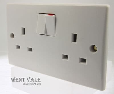 GET Ultimate Slimline - GU3020 - White Moulded 13a Switched Twin Socket New