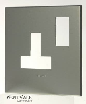 Legrand Arteor - 5750 91 - Pearl Aluminium Cover Plate For 1g Switched Sockets
