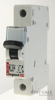 Legrand Lexic - 032 68 - 10a Type B Single Pole MCB Unused
