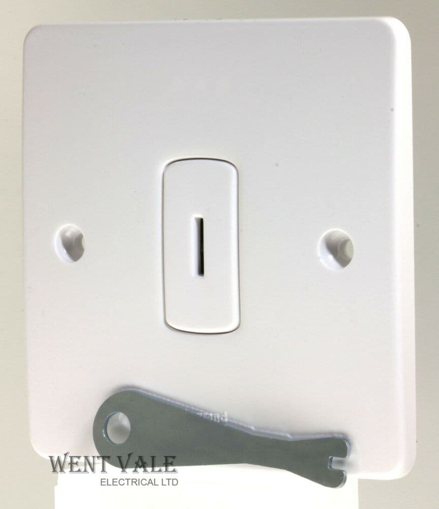 Legrand Synergy - 7300 08 - 10a 1 Gang 2 Way Key Plate Switch New