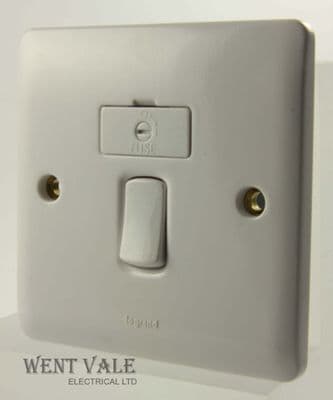 Legrand Synergy - 7300 34 - 13a Switched Fused Spur New