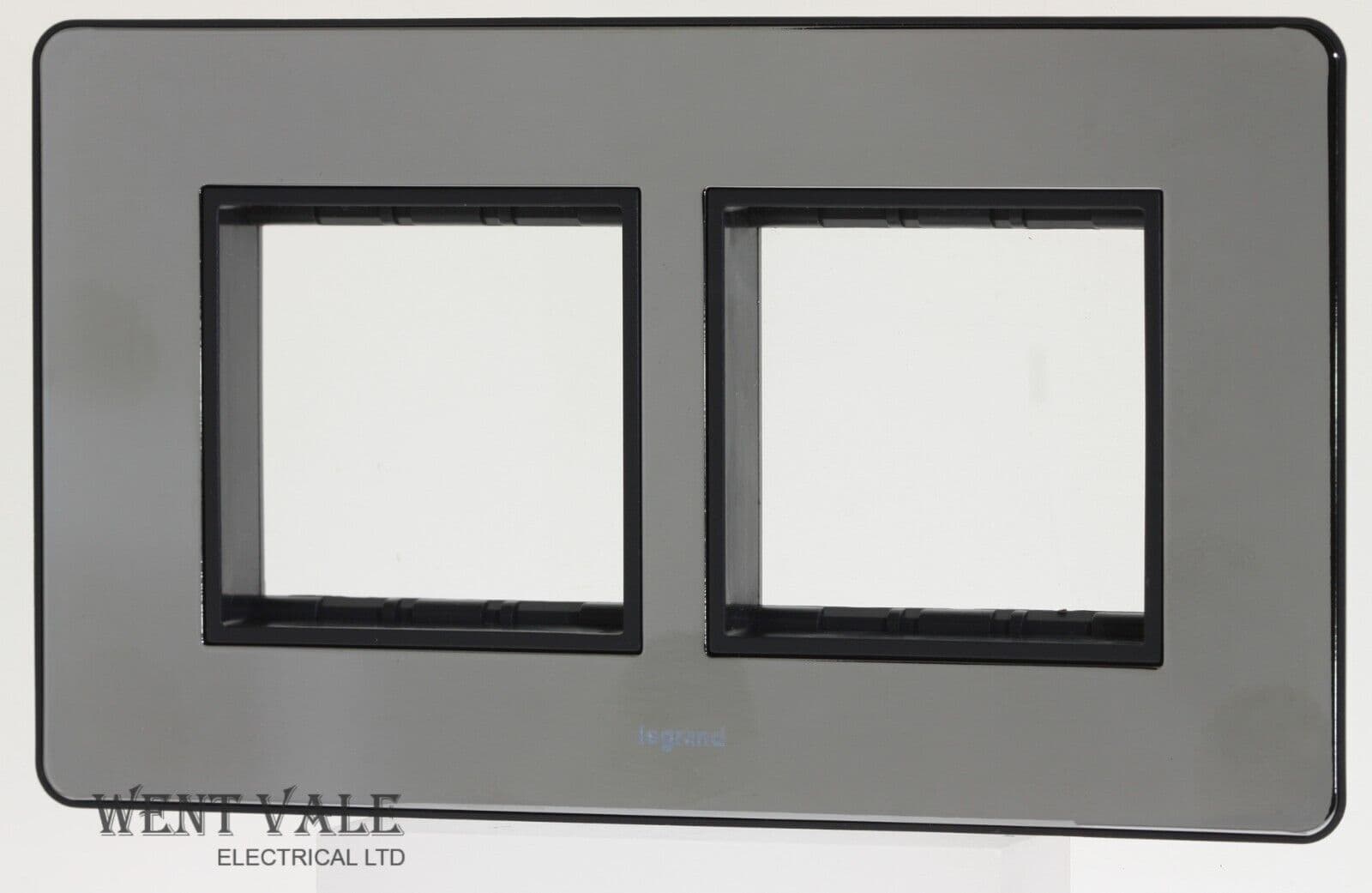 Legrand Synergy Steckdose 2-fach Mit Schalter – Gebürsteter Edelstahl, Schlankes Design
