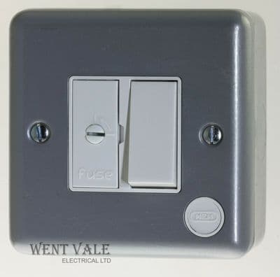 MEM/Eaton Xtra Surface Range - X201MG - 13a Switched Fused Connection Unit