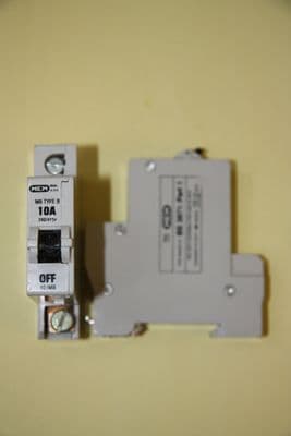 MEM Memshield 1 - 101MB - 10a Type B Single Pole MCB Used