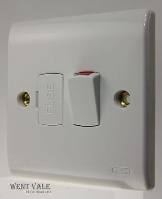 MEM Premera Range - P221 - 13a Switched Fused Connection Unit New