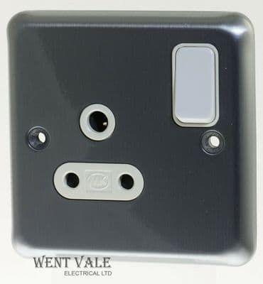MK Albany Plus - K2881 MCO - 5a Switched Round Pin Socket New