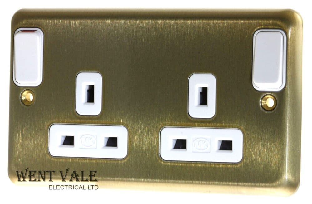 MK Albany Plus - K2947 SAG - 13a 2 Gang Switched Socket with Outboard ...