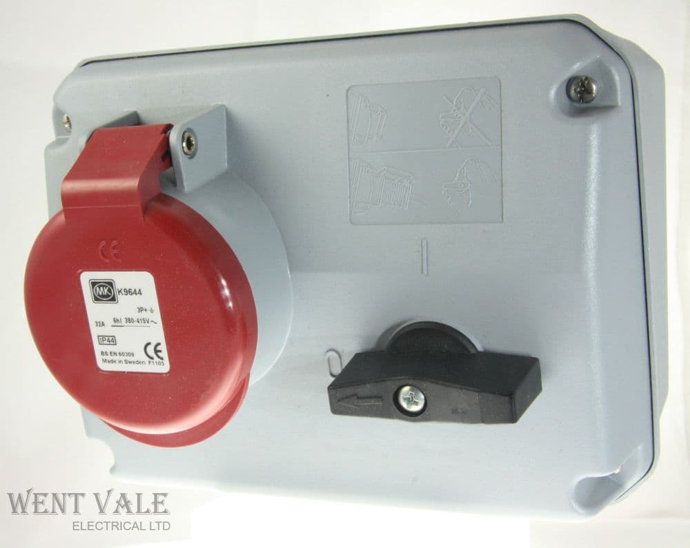 MK Commando - K9644 RED - 32a 380-415v Horizontal Interlocked Switch ...