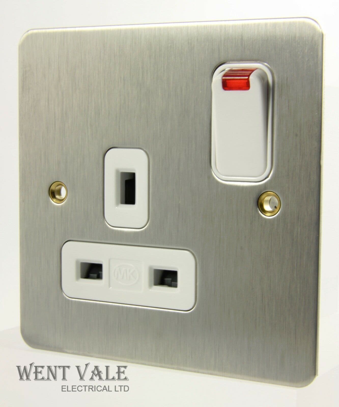 MK Edge - K14657 BSS W - 13a One Gang Single Socket With Neon in ...