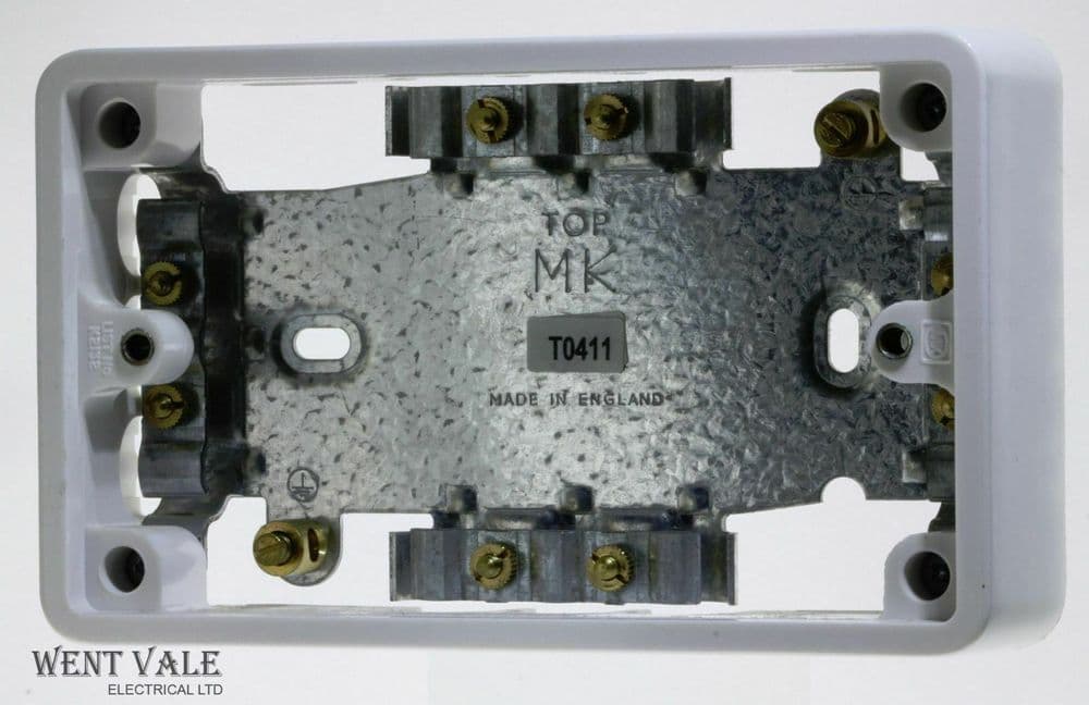 MK Logic Plus - K2132 WHI - 37mm Deep MICC Pyro Cable Surface Twin Box New