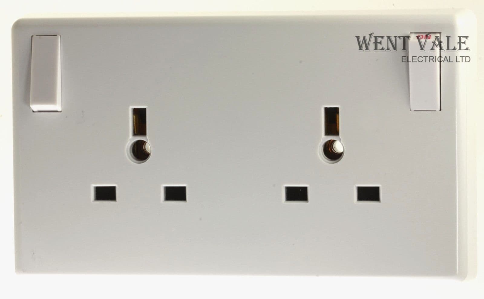 Newlec Accessories - NL8300/12SC - 13a Single to Double Socket ...